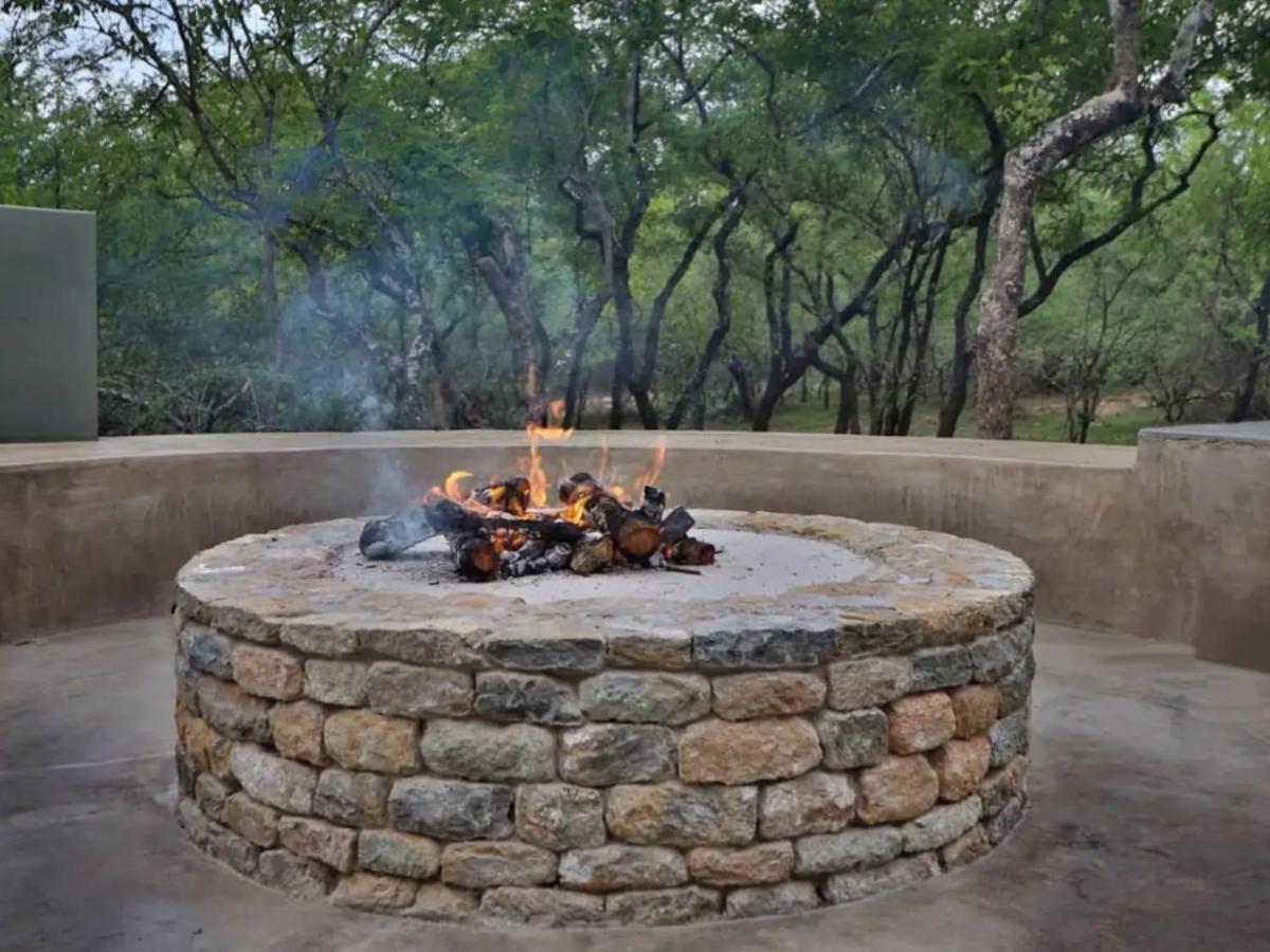 Chelesa By Kruger Nights Lägenhet Marloth Park Exteriör bild